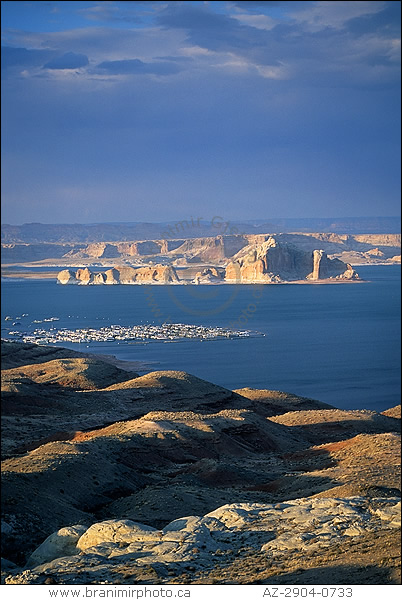 Wahweap Marina, Glen Canyon National Recreation Area, Lake Powell, Arizona 