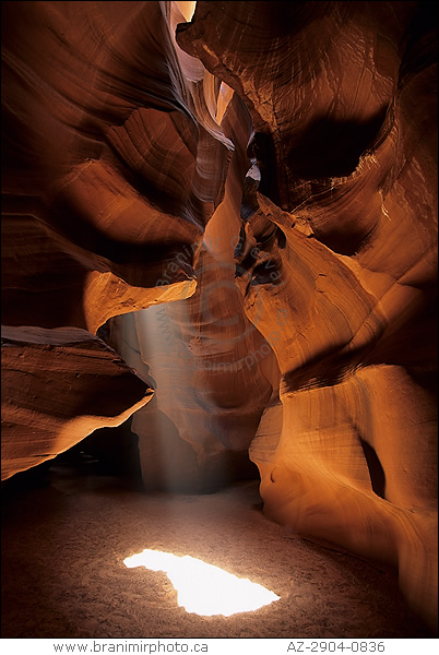 Beam of light, Antelope Canyon, Arizona