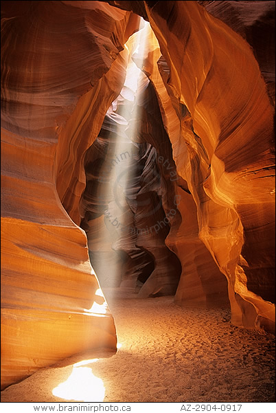 Beam of light, Antelope Canyon, Arizona